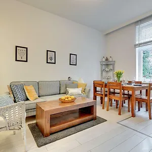Lion - Scandi Iii Apartament
